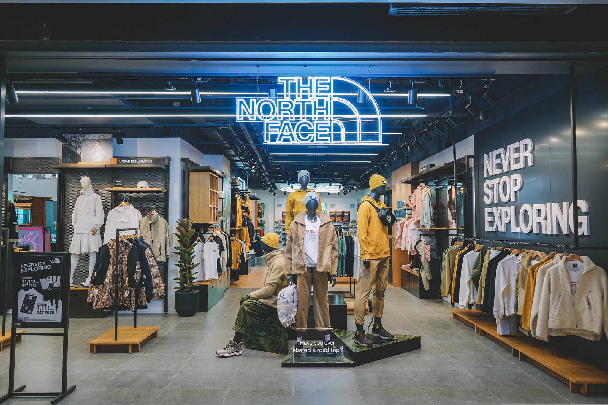 The North Face Franchise: Costs, Requirements & How to Partner with the Global Outdoor Brand